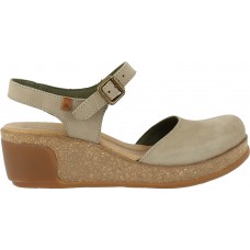 El Naturalista N5001 Leaves Pleasant Piedra